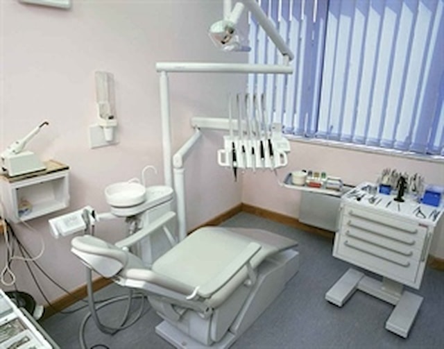 "Dr. Rak" Dentist’s Office in Split